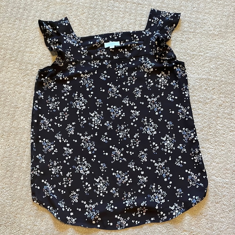Ann Taylor LOFT sleeveless blouse with floral pattern